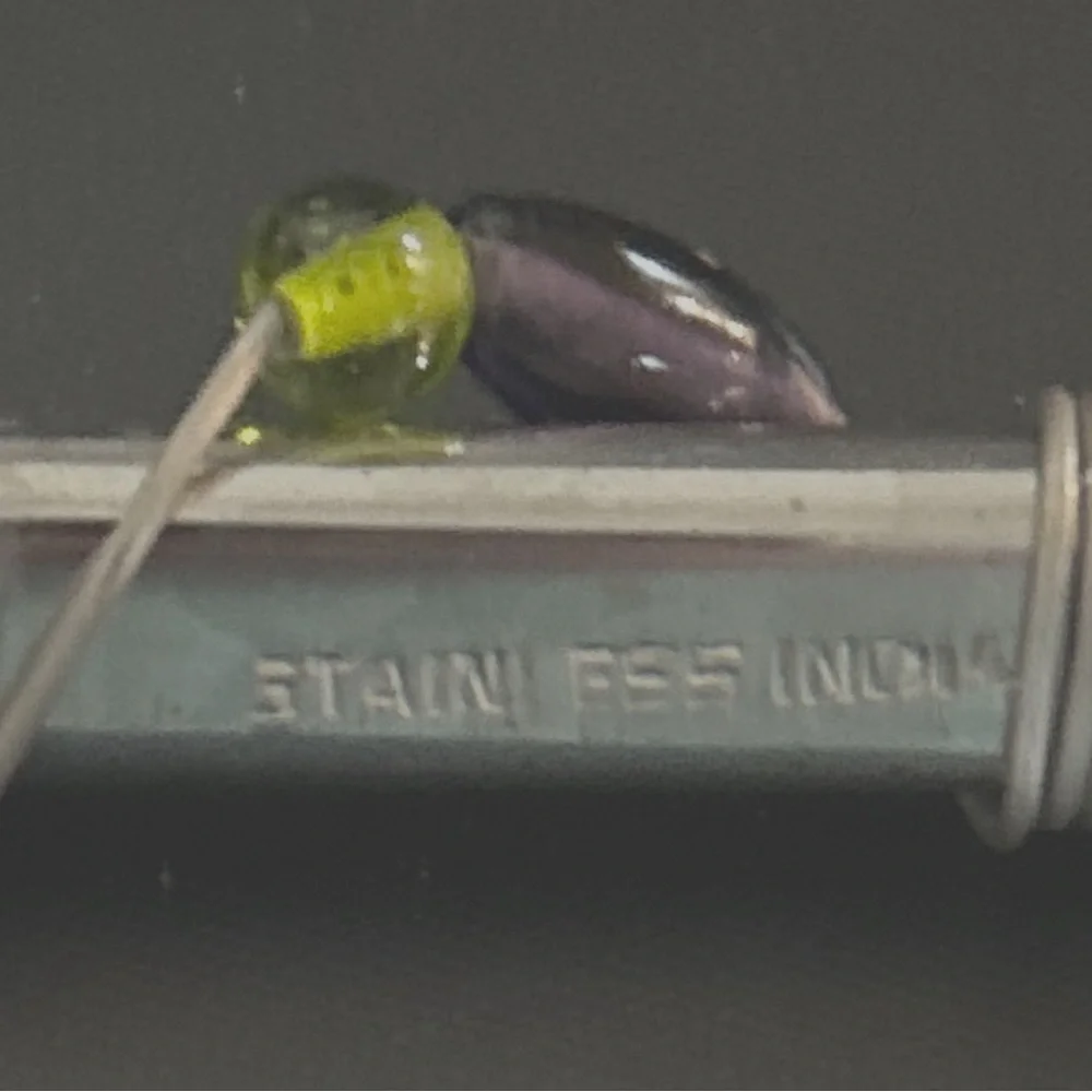 STAINLESS STEEL CHEESE SPREADERS WITH DECORATIVE BEADS ON HANDLE